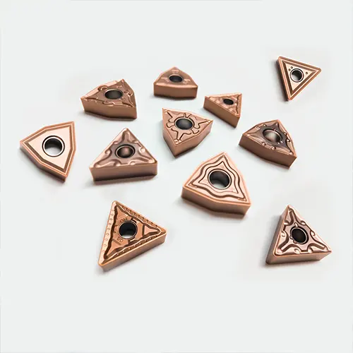 Insert de coupe triangulaire de type TNMG: conception de précision, haute efficacité et multifonction.